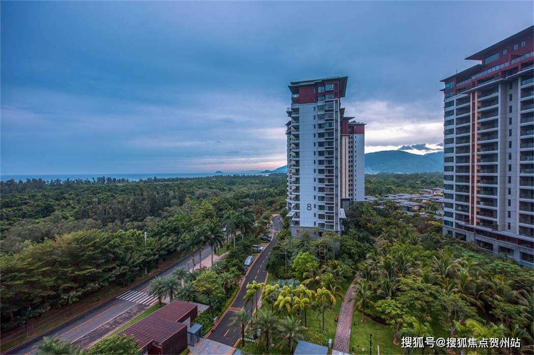 万宁华润石梅湾绿化做的怎么样？高绿化社区火狐电竞(图1)