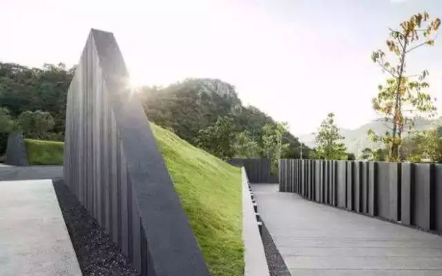 如火狐电竞何在园林工程中营造挡土墙景观？(图7)