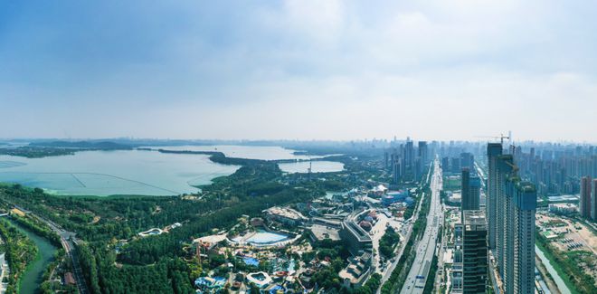 火狐电竞“这是我在武汉看过最好的豪宅”(图3)