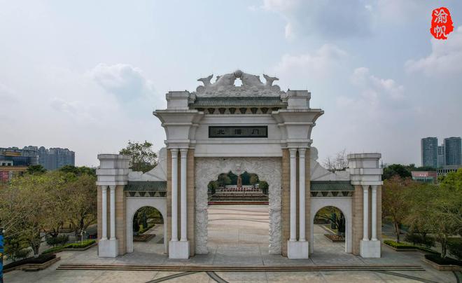 火狐电竞广东首富捐资3亿在最牛小镇建起一座园林如今免费对游客开放(图21)