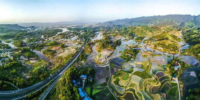 这些行业未来趋势与每个人火狐电竞息息相关！(图1)