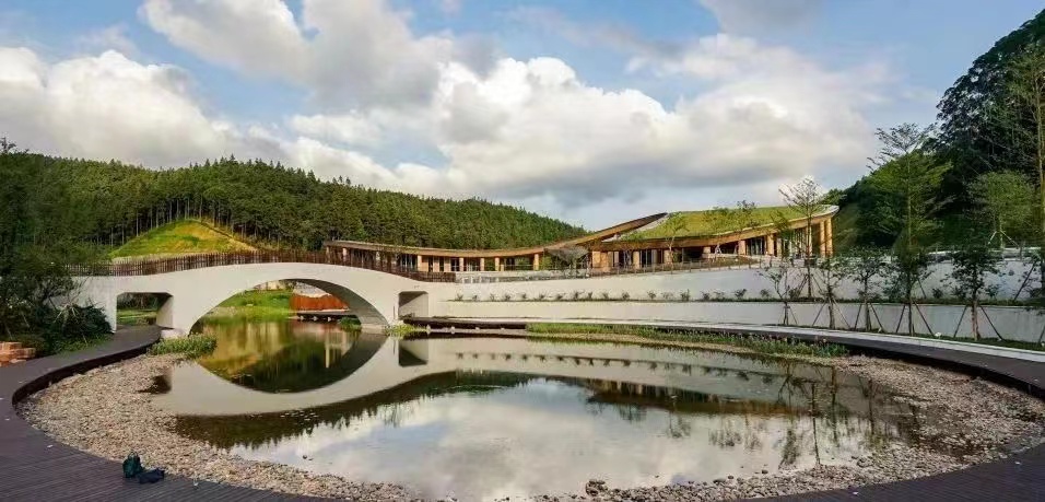 获奖喜讯 棕榈股份项目荣获 2022 年度火狐电竞河南省风景园林规划八项大奖(图1)
