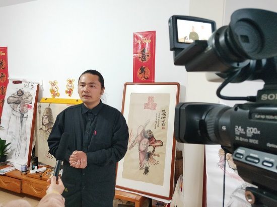 火狐电竞胡居灵阐释中国园林艺术设计思想：宛自天开 道法自然(图1)