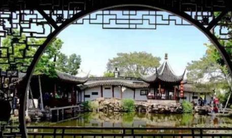 美国无人机拍下苏州园火狐电竞林建筑引网友热议：这是“反人类设计”(图5)