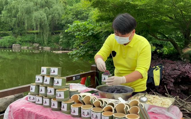 原生山林、水火狐电竞域美景、“绿色”饮品……小区绿化还能这么做！(图3)