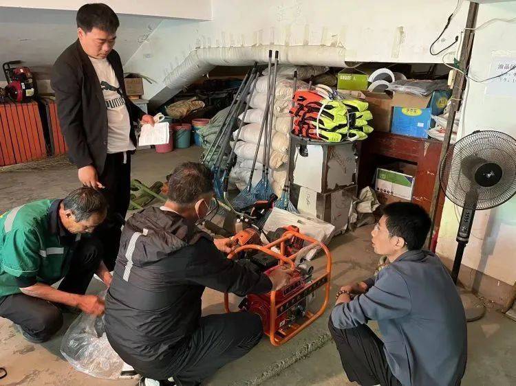 经开区扎实开展绿化管护防汛工作火狐电竞(图1)