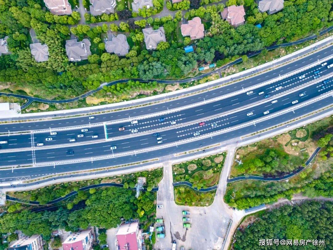 火狐电竞让城市绿化成果从“共享”到“乐享”(图2)