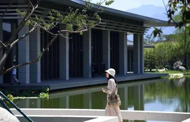 火狐电竞何镜堂、张锦秋、王澍设计！四座国家版本馆：一砖一瓦亦是一笔一画！(图4)