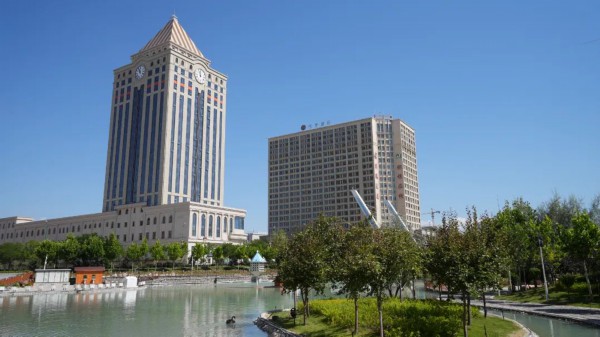 50万余株绿植扮火狐电竞靓霍尔果斯(图5)