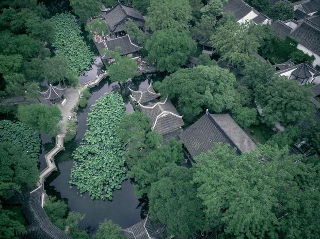 马面裙冰淇淋、园林套章火狐电竞、手绘书签……苏州这些高颜值文创卷出花了！(图1)