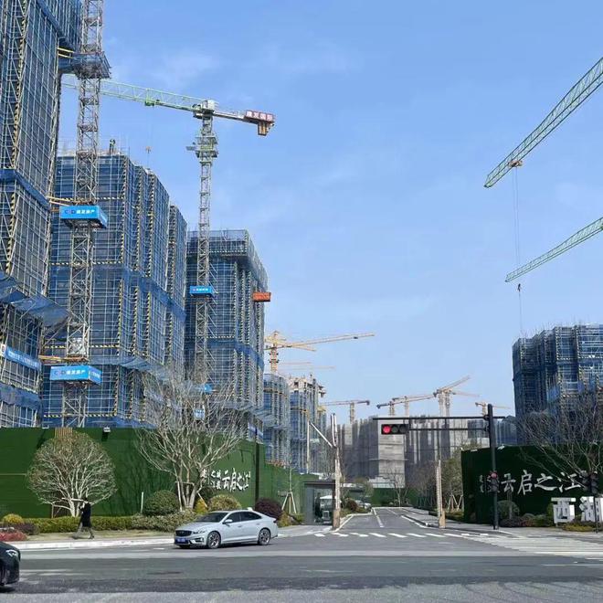 去年刚拿下全国楼市“火狐电竞三冠王”的建发今年又要把“国际滨”卷出新高度(图2)
