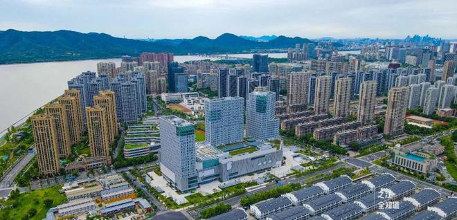 去年刚拿下全国楼市“火狐电竞三冠王”的建发今年又要把“国际滨”卷出新高度(图13)