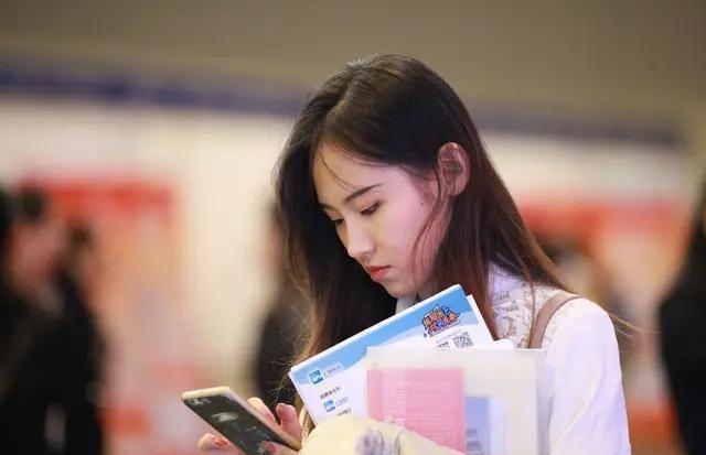 火狐电竞大学里很“坑人”的6个专业热门只是表象实则很难就业！(图4)
