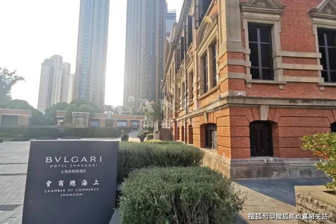 火狐电竞『官方』静安龙盛湾上售楼处发布：75米+栋距 奢侈品级”传世之作(图43)